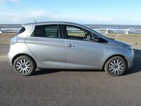 RENAULT ZOE