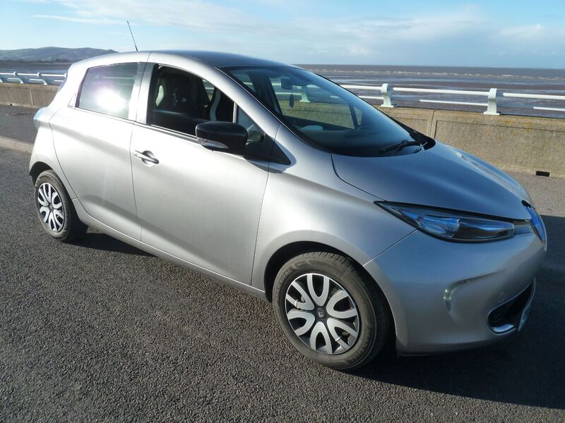 RENAULT ZOE