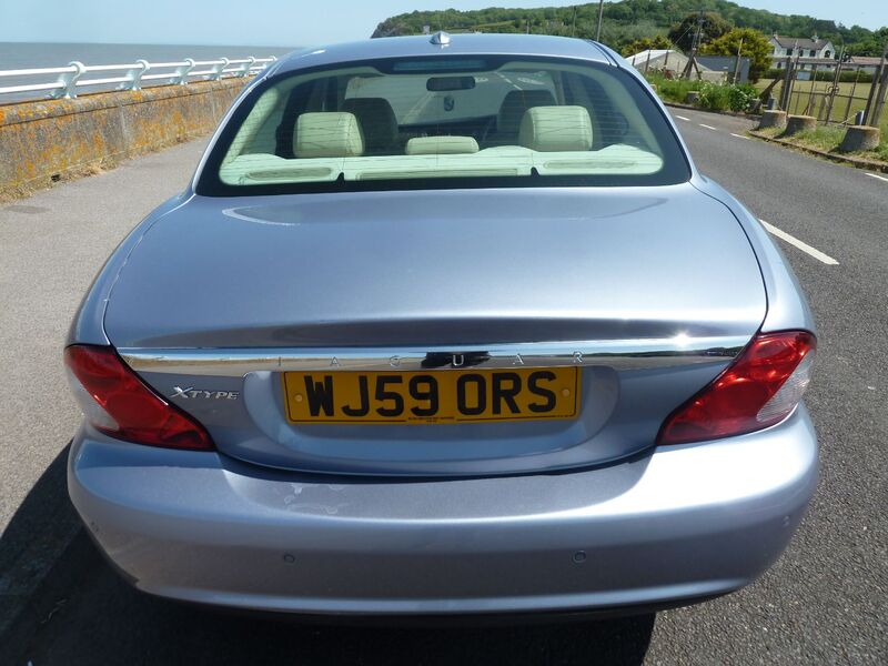 JAGUAR X-TYPE