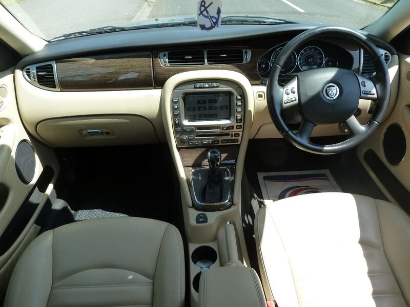 JAGUAR X-TYPE