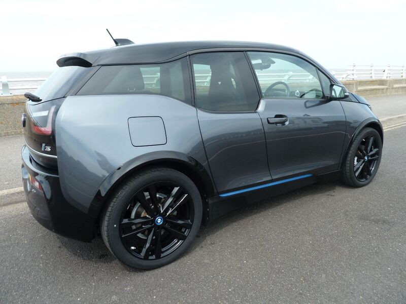 BMW I3